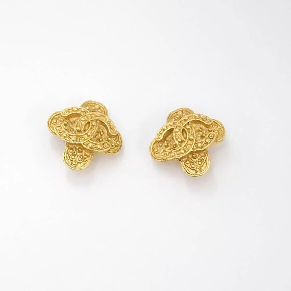CHANEL CC Logos Cross Clip-On Earrings Gold Tone 94A Auth w/Box e1104 - Picture 3 of 5